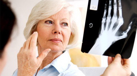 Причина ревматоидного артрита – болезни десен